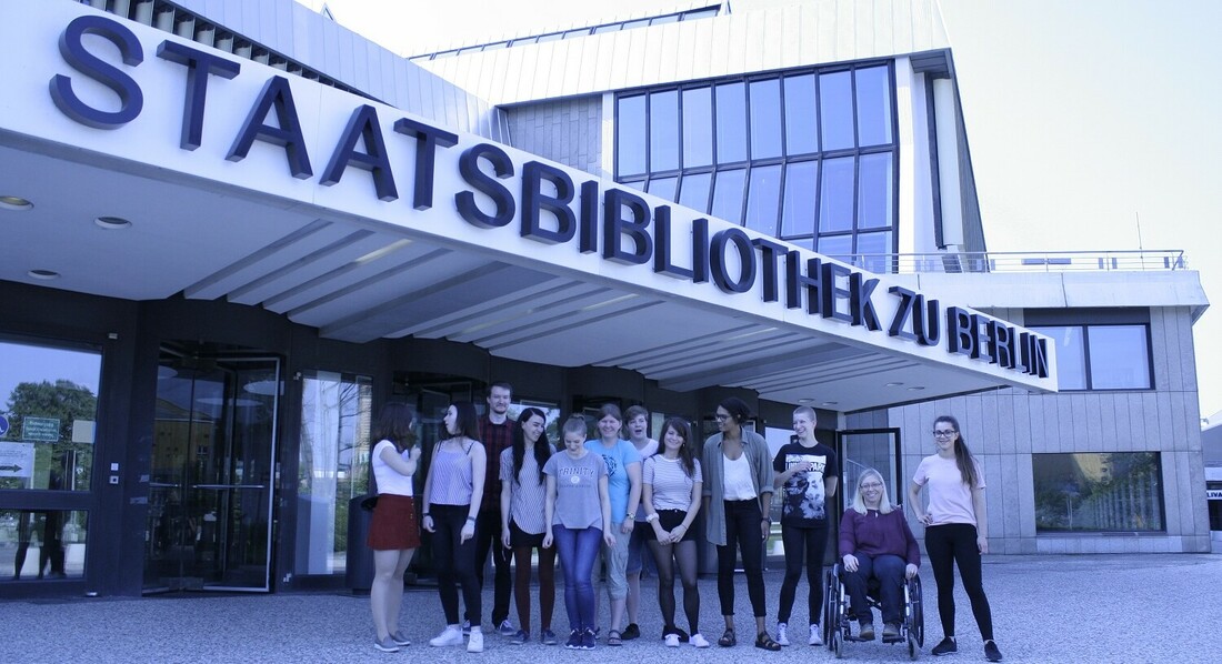Eingang der Staatsbibliothek Eingang der Staatsbibliothek